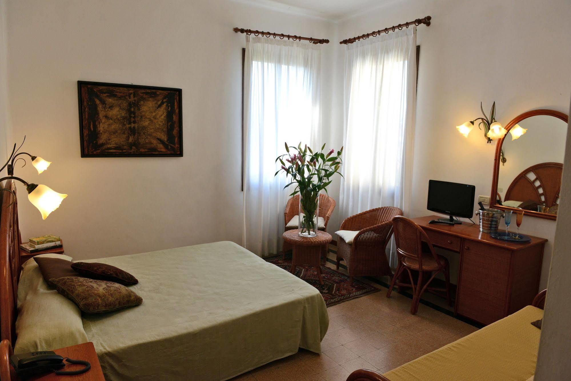 Hotel Villa Orio E Beatrice Lido di Venezia Exterior photo